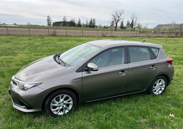 Toyota Auris cena 62000 przebieg: 156000, rok produkcji 2016 z Warszawa małe 436